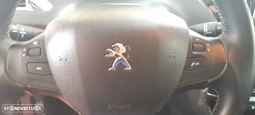 Peugeot 208 1.6 BlueHDi Allure - 53