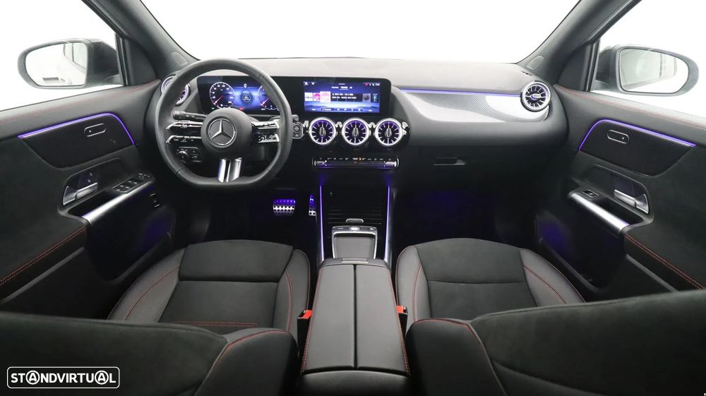 Mercedes-Benz GLA 180 d AMG Line - 11