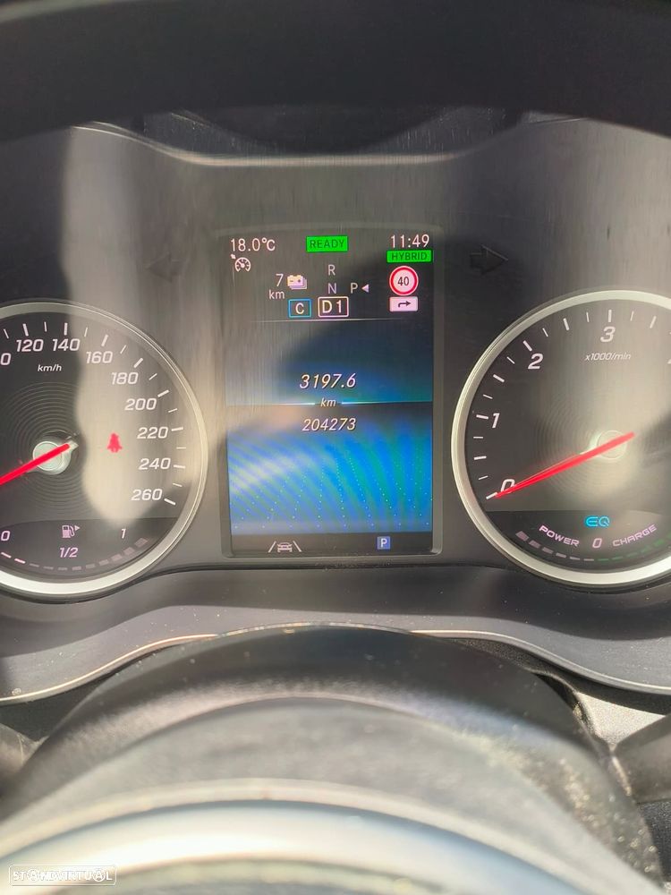 Mercedes-Benz C 300 h Avantgarde - 21