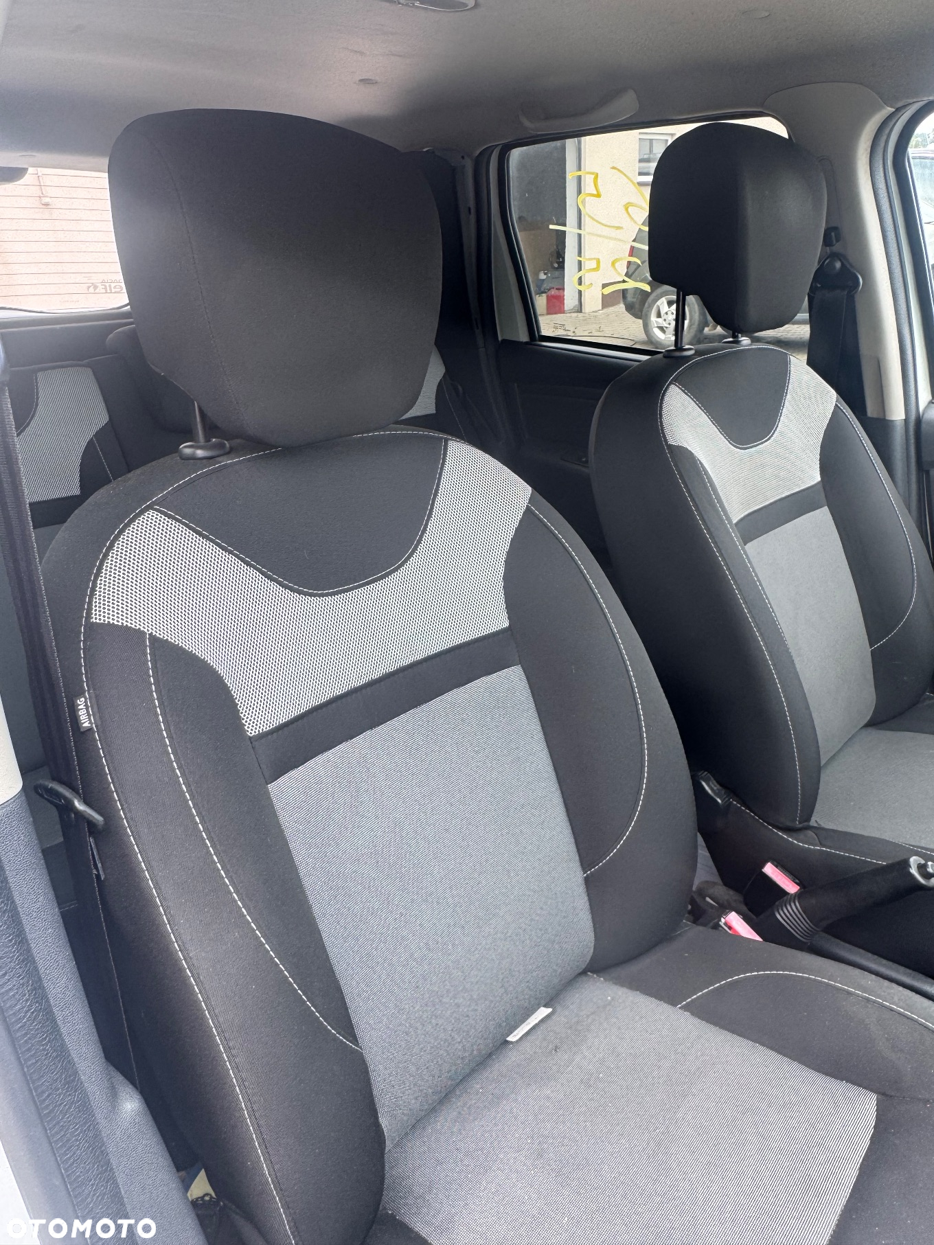 Dacia Duster 1.5 dCi Comfort - 14