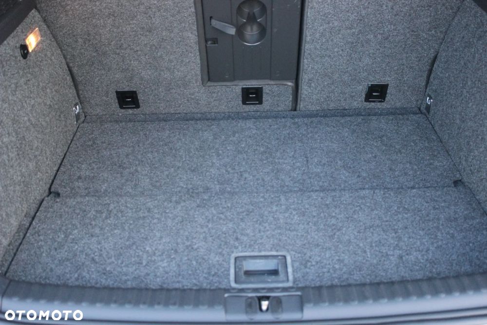 Volkswagen Tiguan - 26