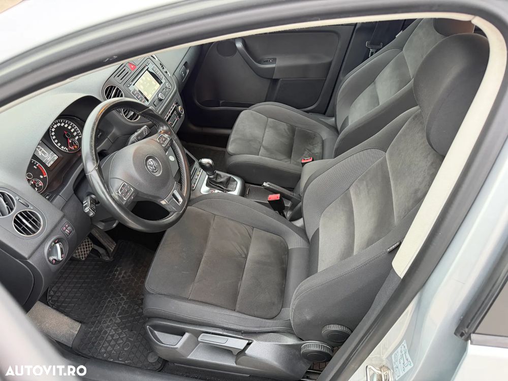 Volkswagen Golf Plus 2.0 TDI DPF DSG Highline - 13