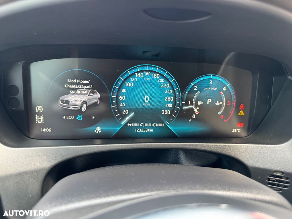 Jaguar F-Pace 20d AWD Prestige - 17
