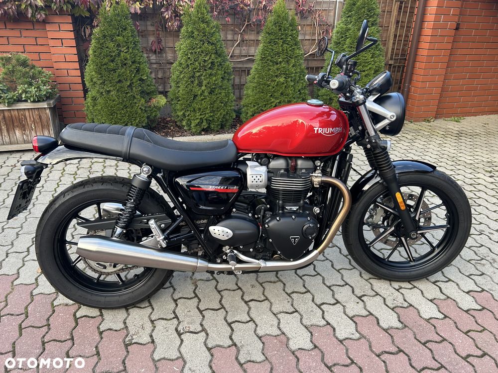 Triumph Street Twin