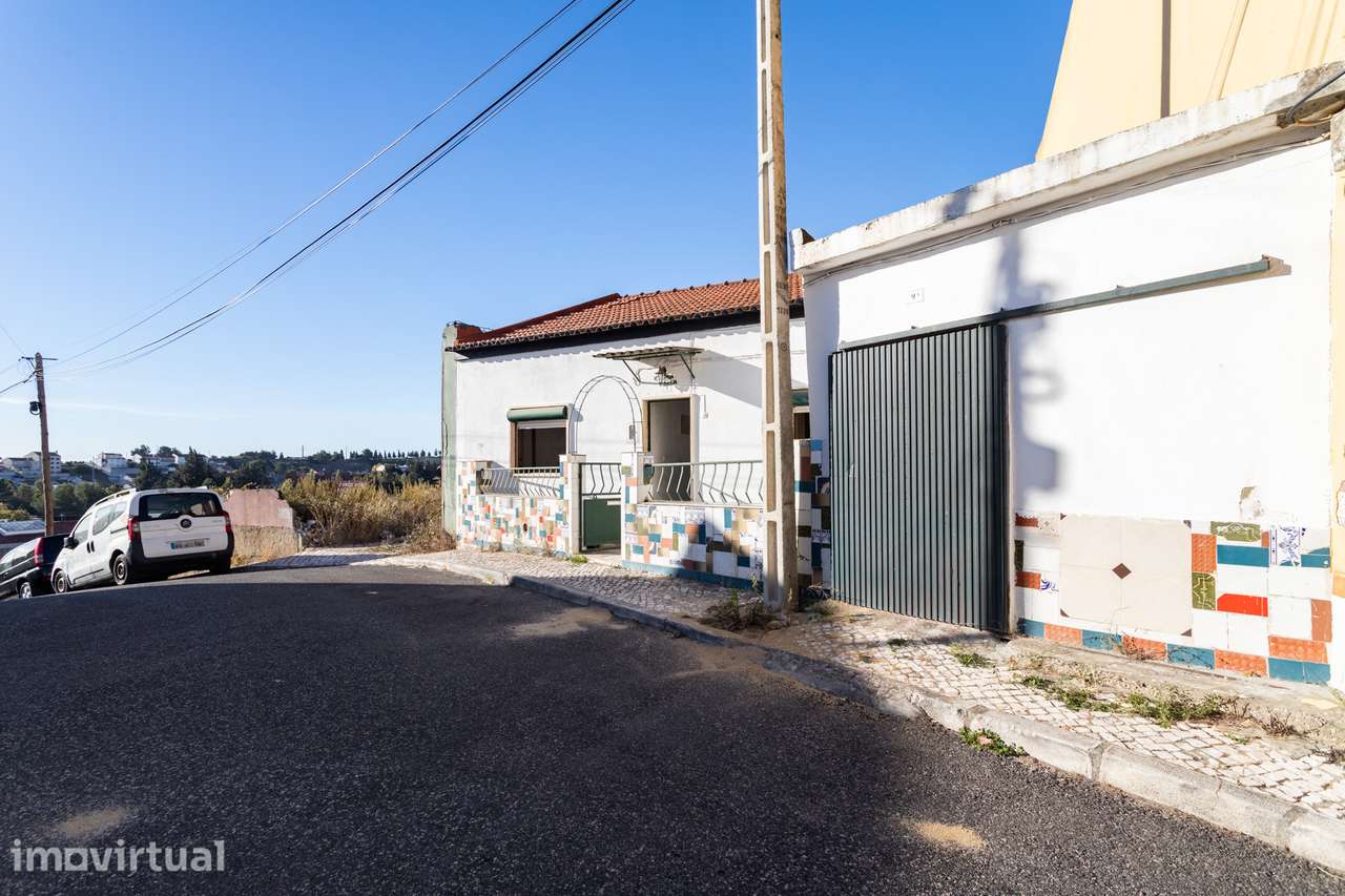 Moradia Térrea Isolada para remodelação total - Grande imagem: 3/24