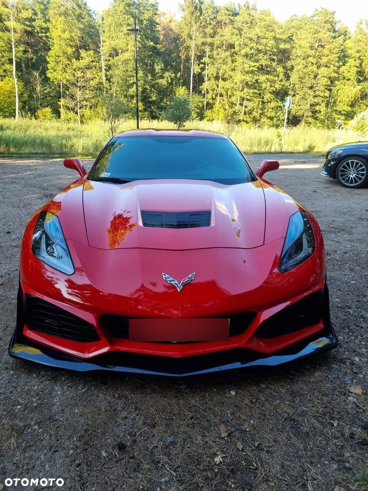 Chevrolet Corvette - 31