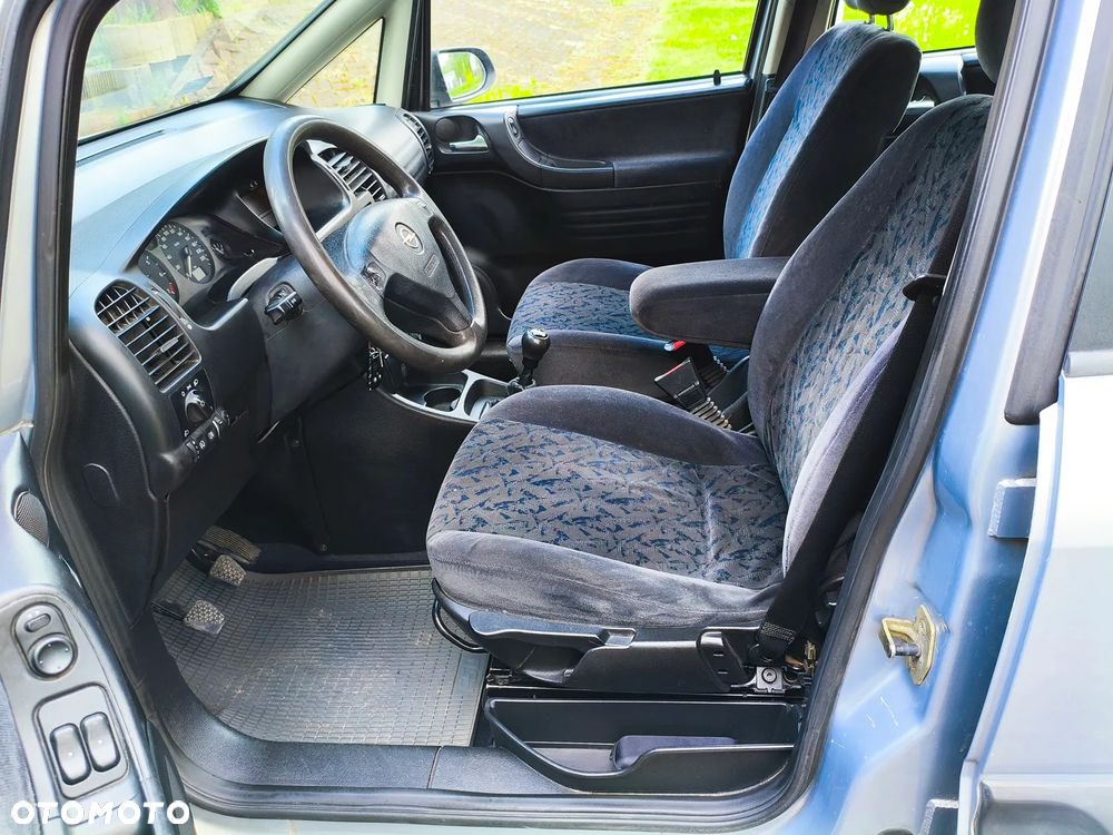 Opel Zafira 1.6 16V Comfort - 17