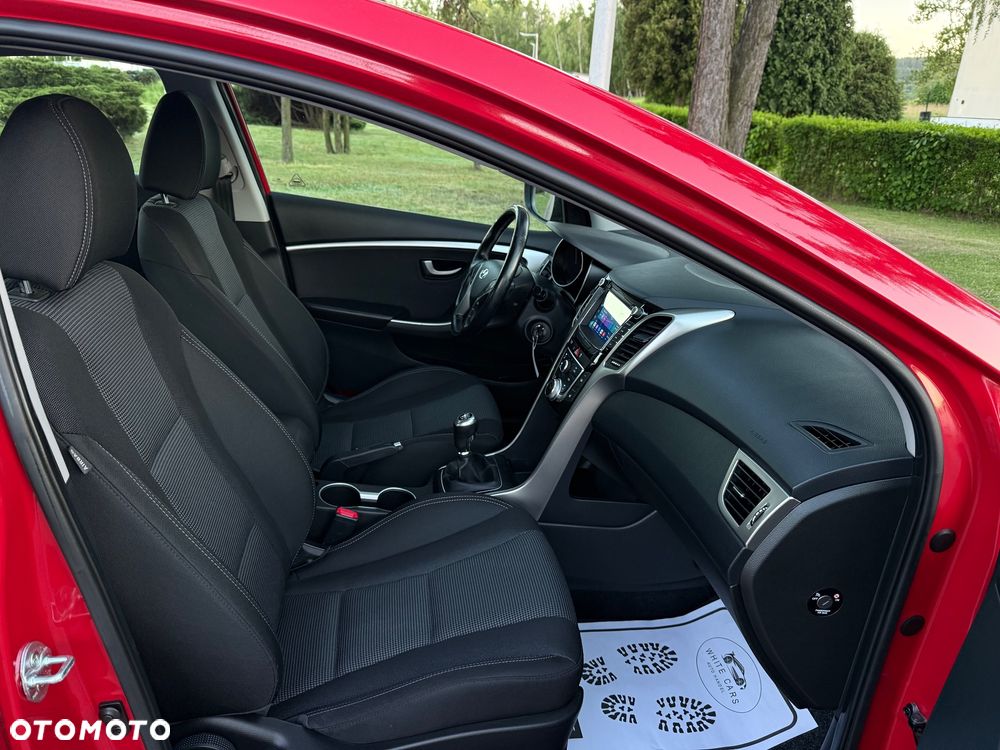 Hyundai i30 1.4 Fifa World Cup Edition - 37