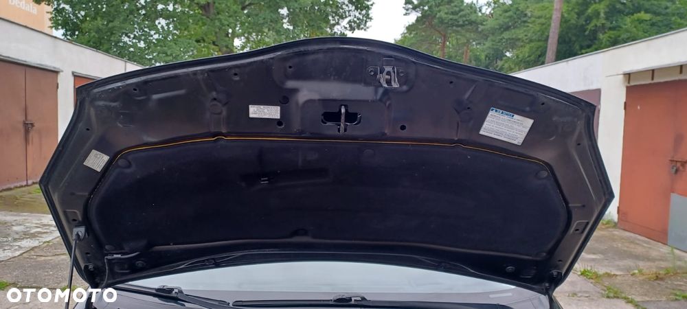 Toyota Prius 1.8 HSD Prestige - 18
