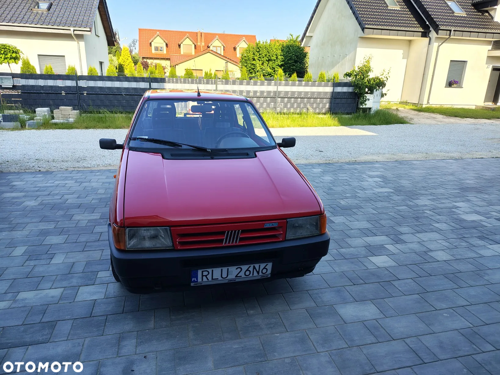 Fiat Uno 899 - 12