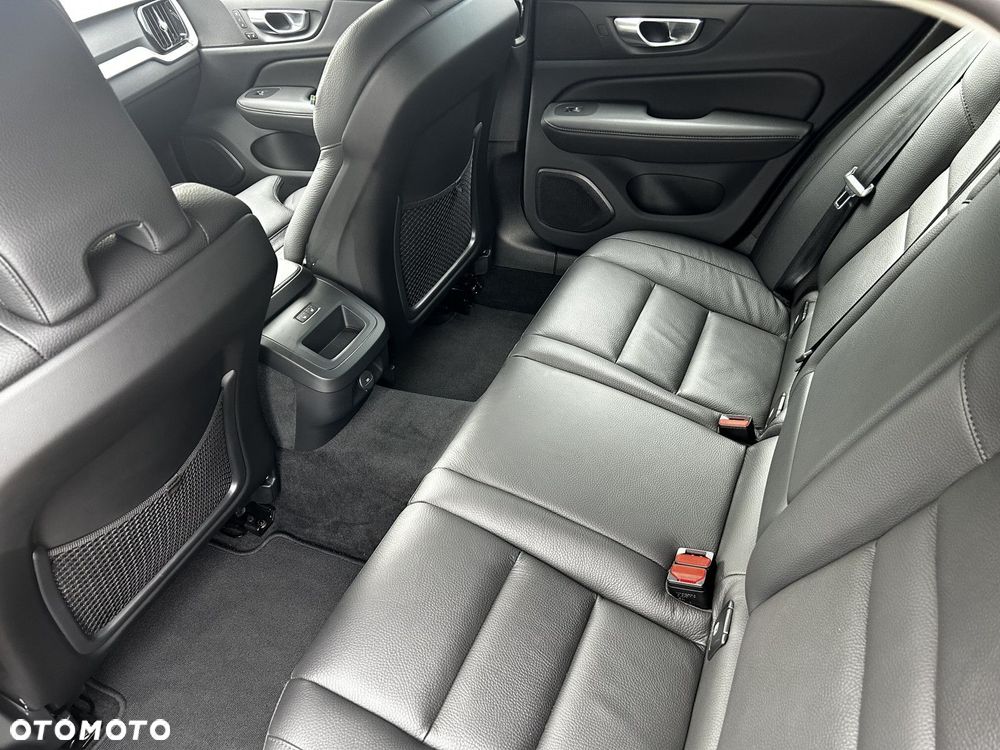 Volvo V60 - 13