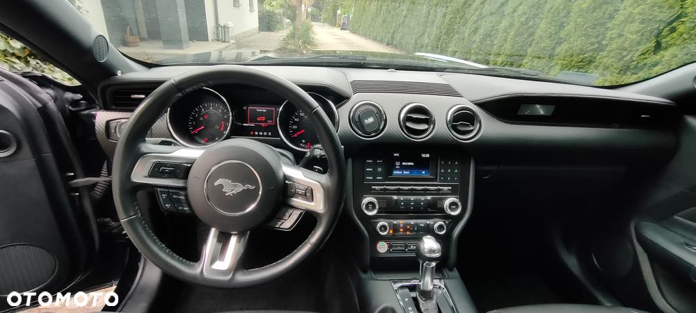 Ford Mustang 3.7 V6 - 6