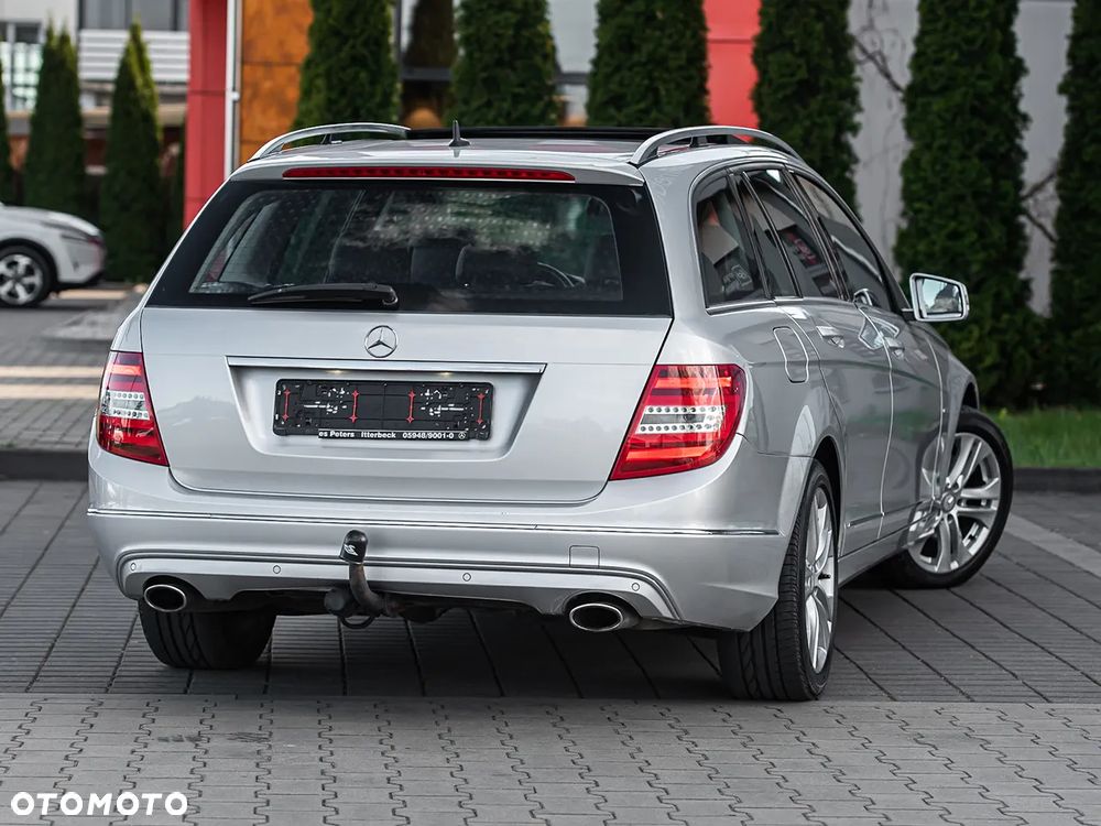 Mercedes-Benz Klasa C 30 T CDI AMG - 12