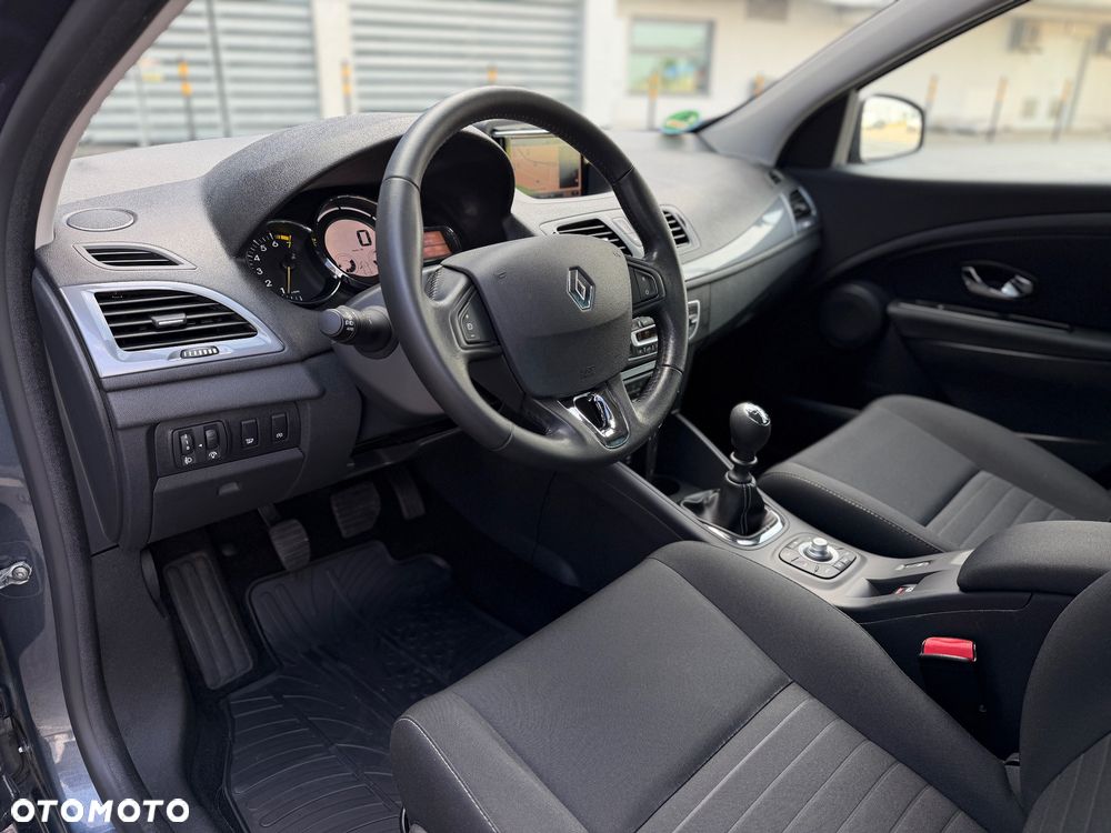 Renault Megane - 11