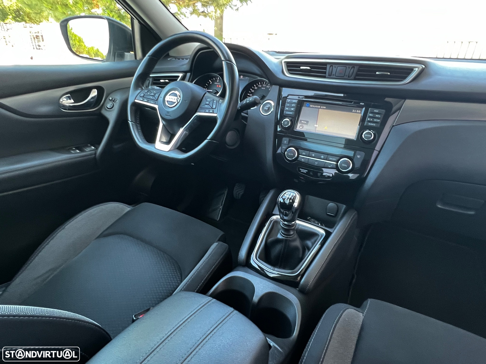 Nissan Qashqai 1.5 dCi N-Connecta J18+Led - 14