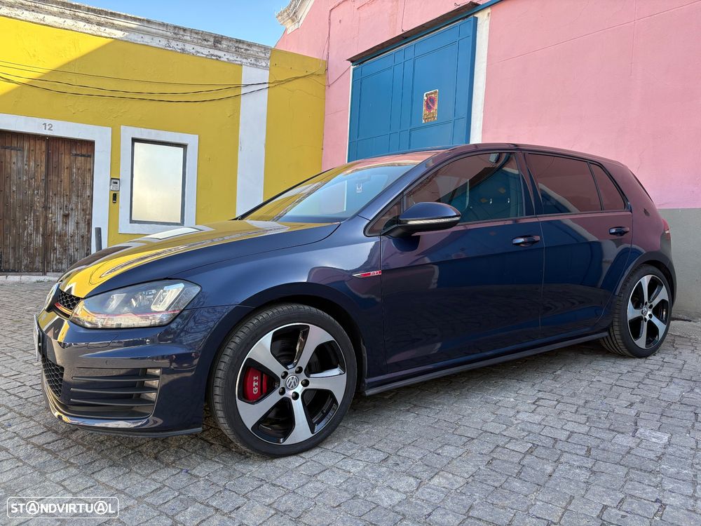 VW Golf GTI Performance BlueMotion DSG - 2