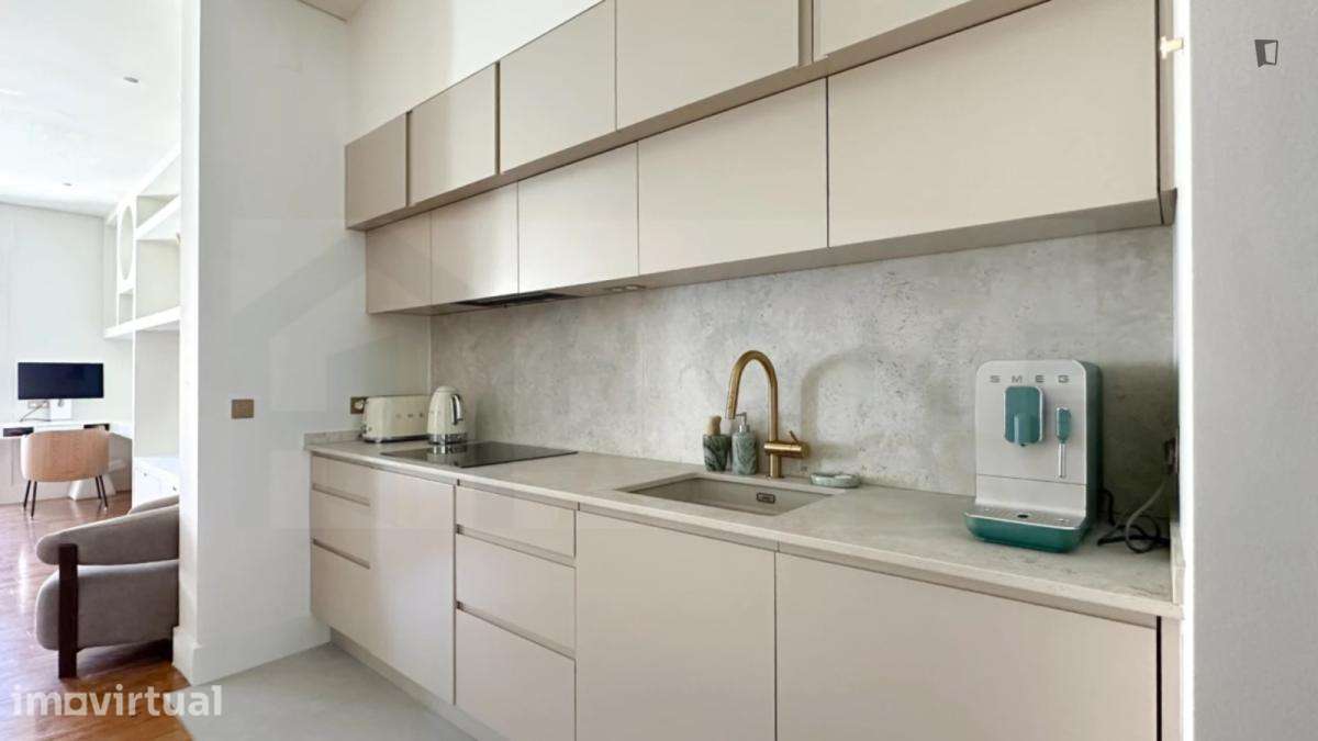 Apartamento com 3 quartos - localizado em Martim Moniz Lisbon - Grande imagem: 2/9