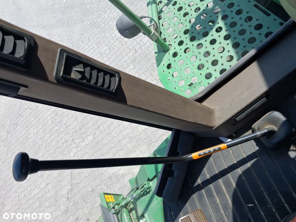 John Deere T 660i - 27