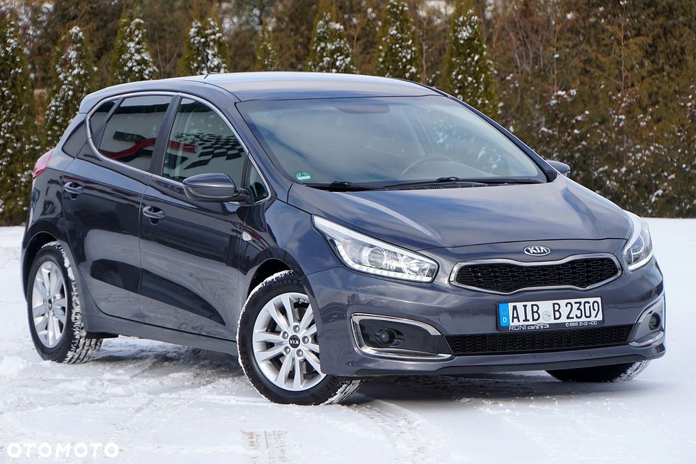 Kia Ceed 1.6 GDI Dream Team Edition - 5