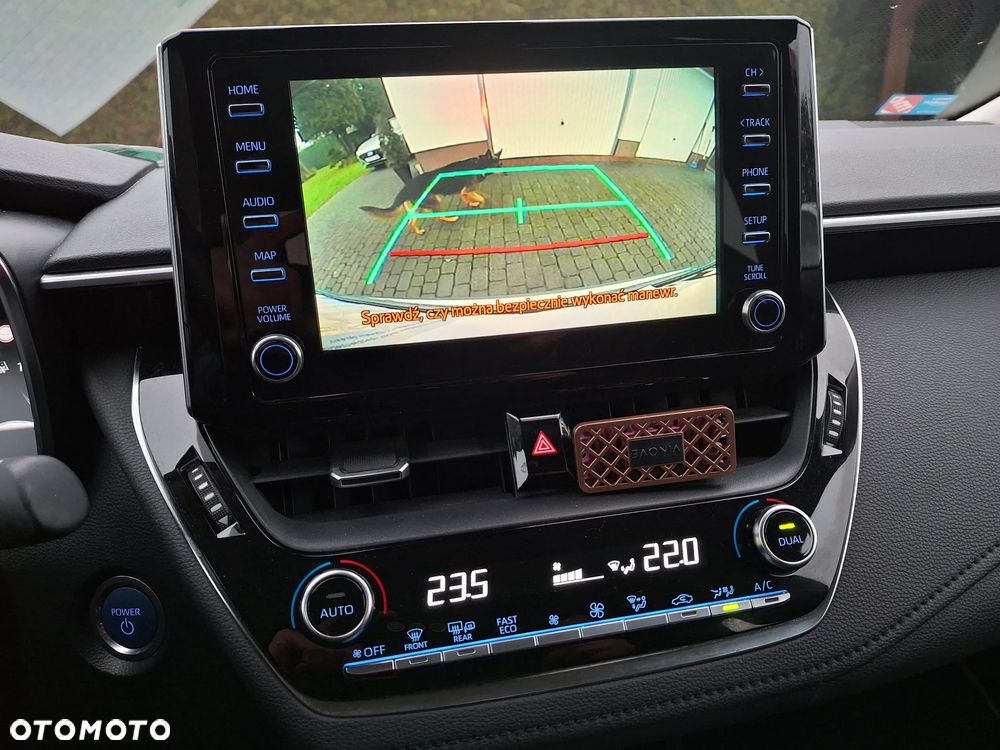 Toyota Corolla 1.8 Hybrid GPF Comfort - 23