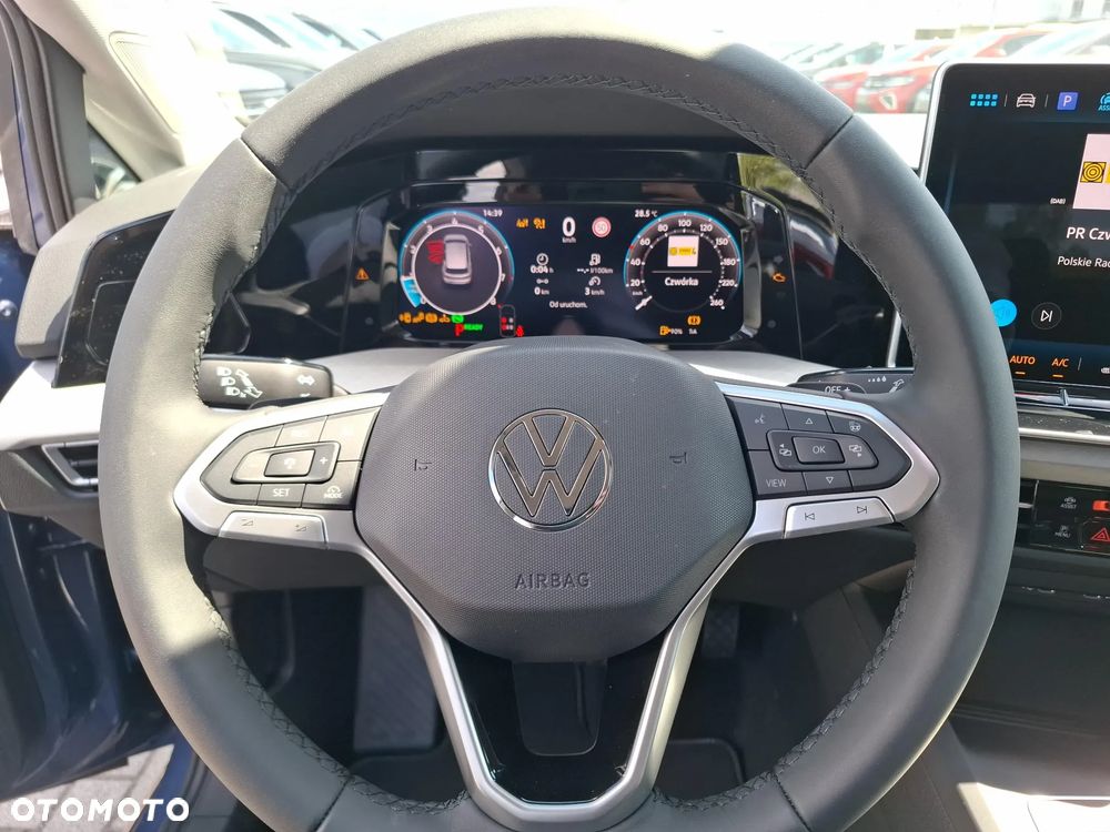 Volkswagen Golf - 15
