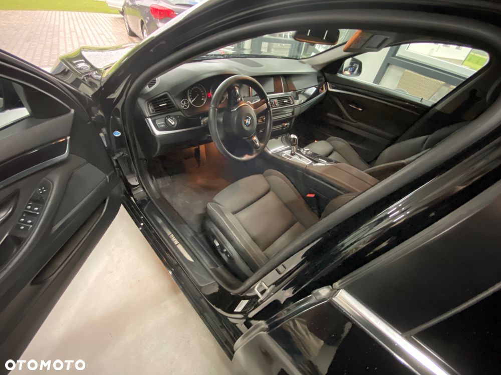 BMW Seria 5 520d - 5