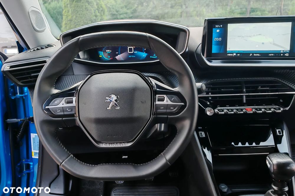 Peugeot 2008 1.2 PureTech Allure S&S - 28