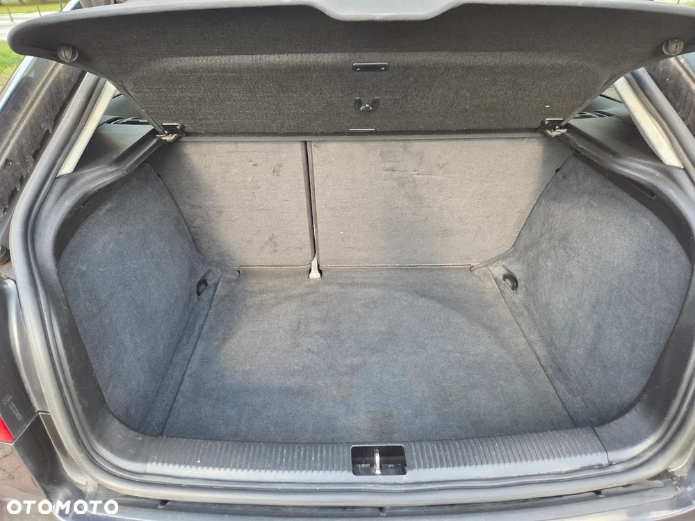 Audi A3 3-drzwiowe 1.6 TDI DPF Ambition - 9