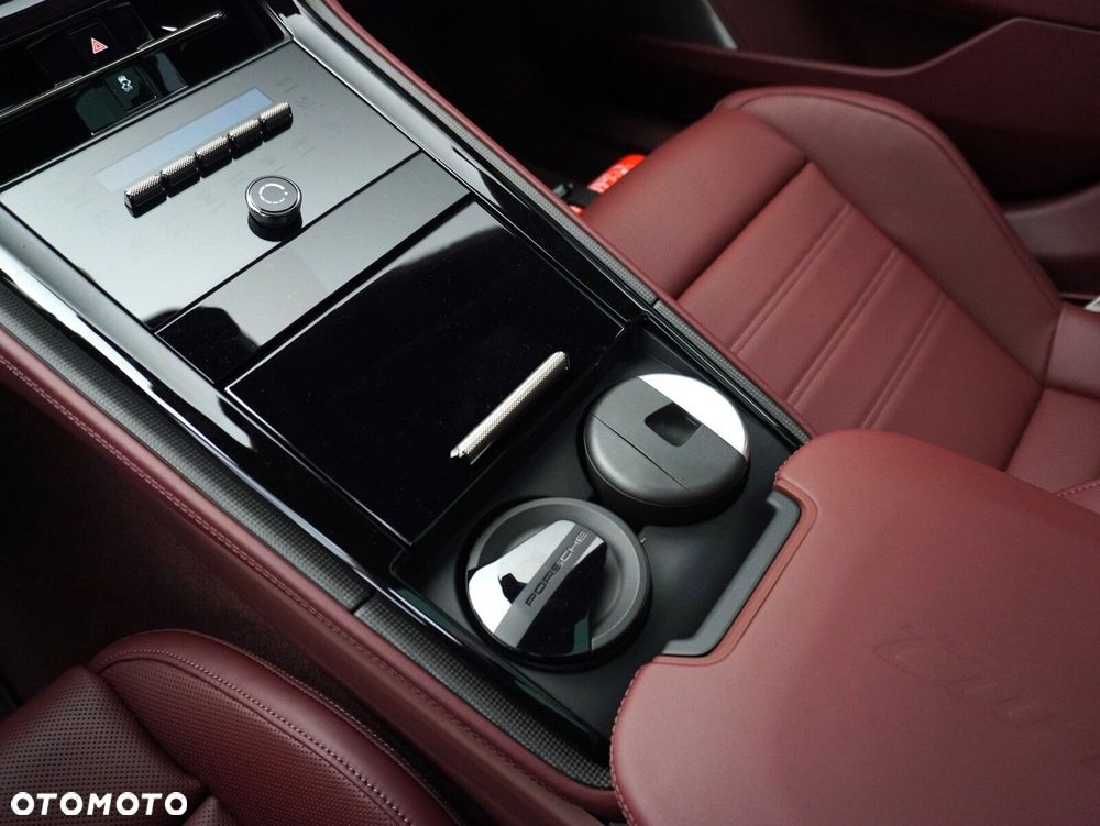 Porsche Panamera Turbo S E-Hybrid PHEV - 31