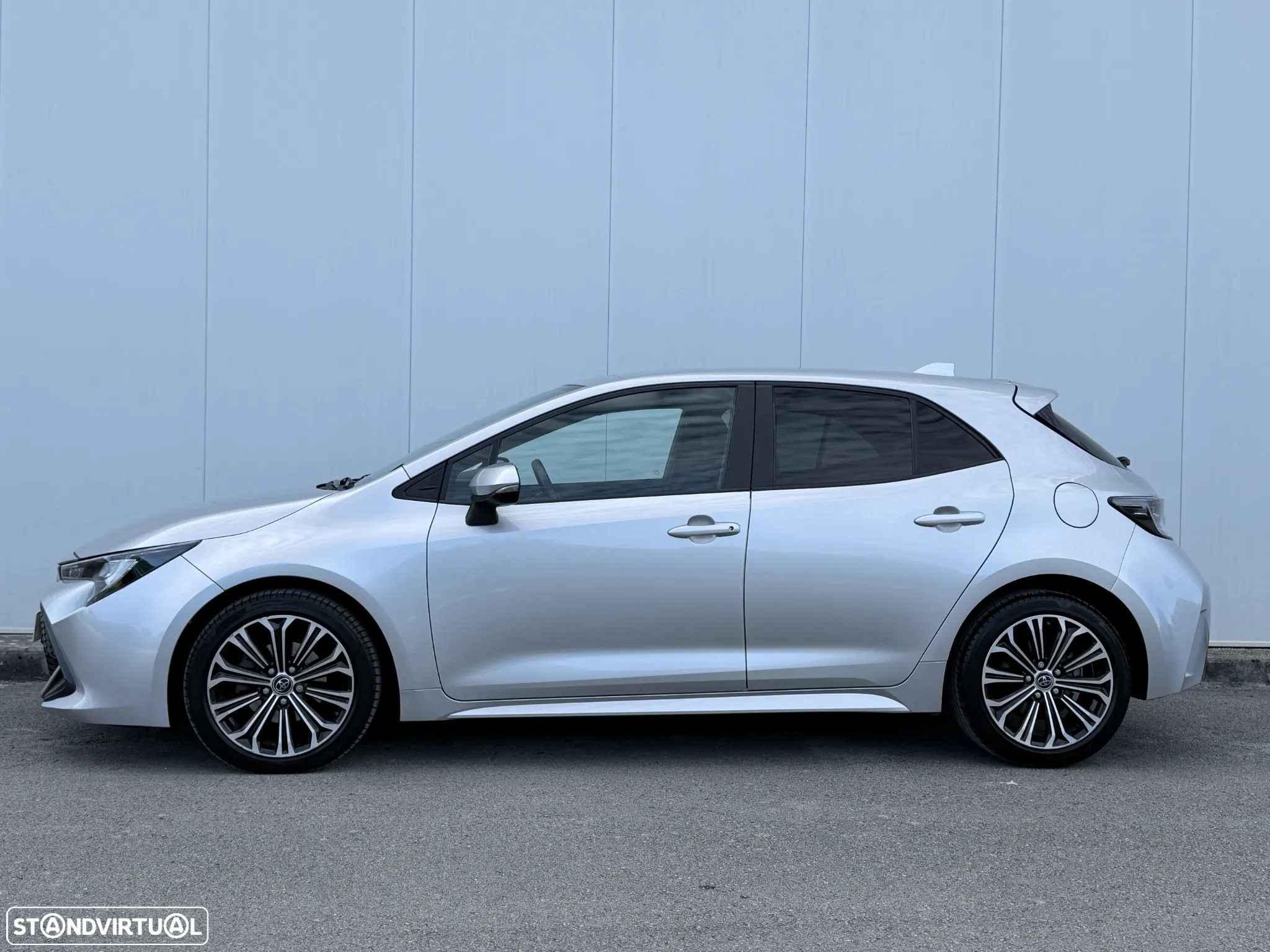 Toyota Corolla 1.8 Hybrid Comfort+P.Sport - 18