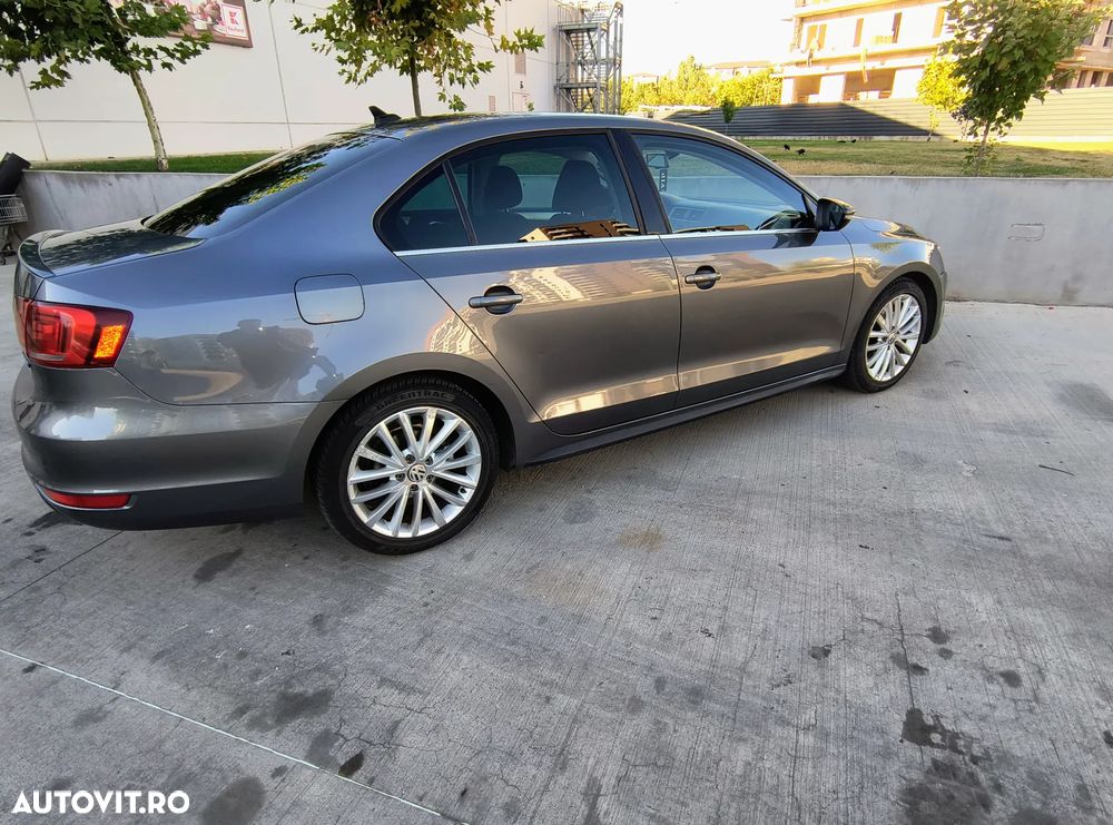 Volkswagen Jetta 1.4 TSI DSG Highline - 12