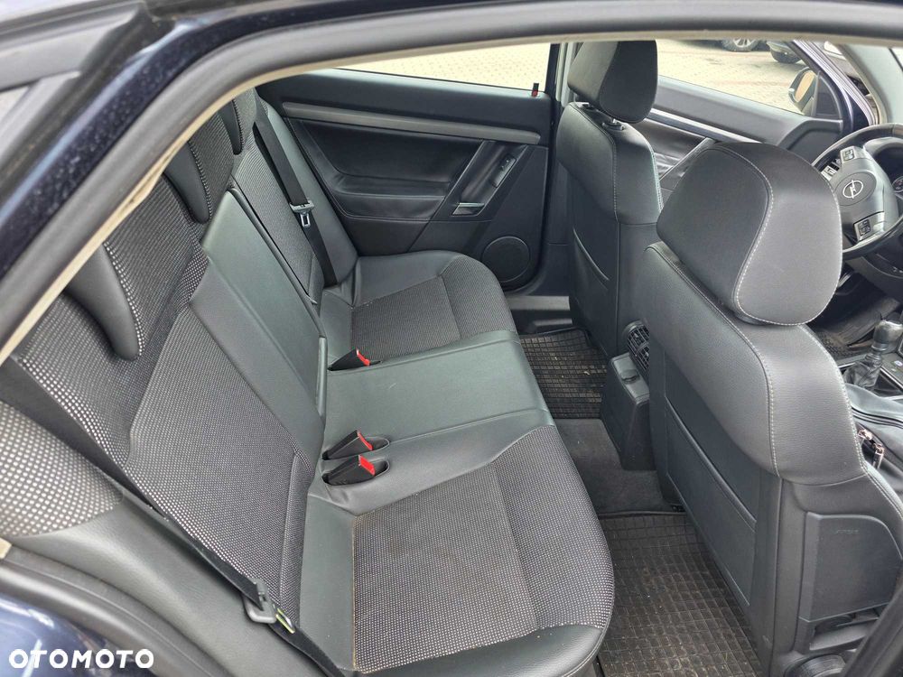 Opel Vectra - 8