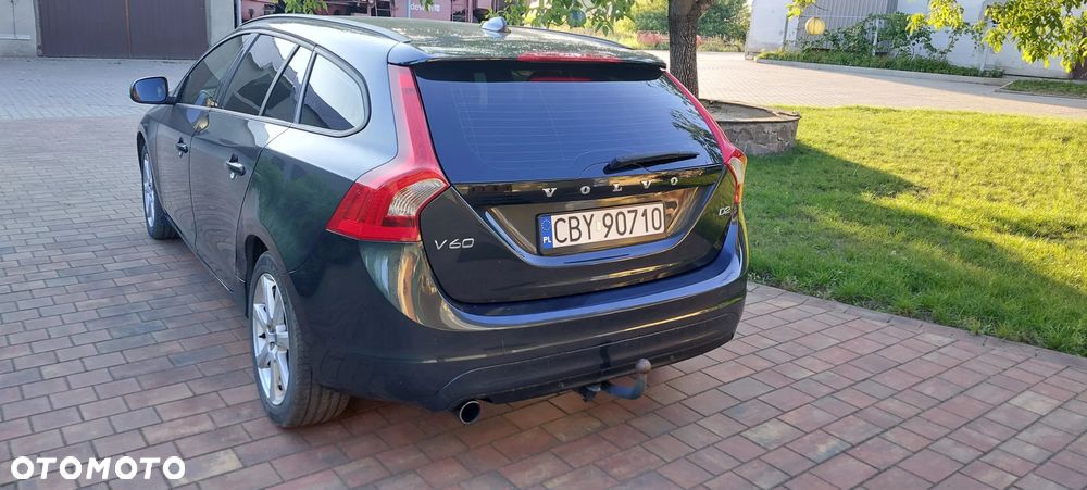 Volvo V60 D2 Drive-E Kinetic - 2