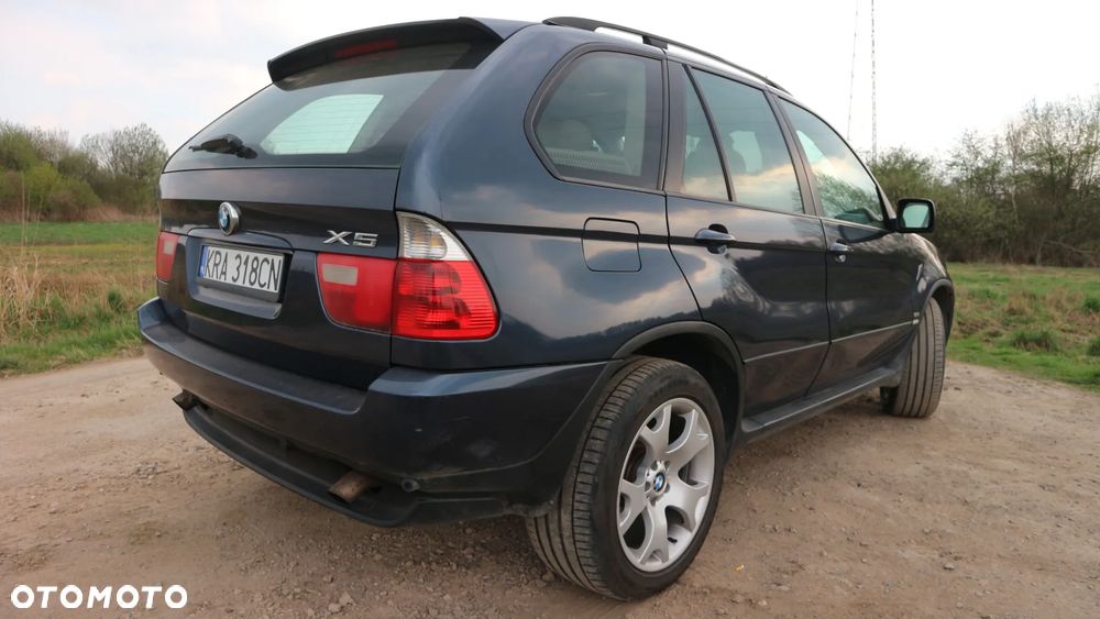 BMW X5 3.0 i - 8