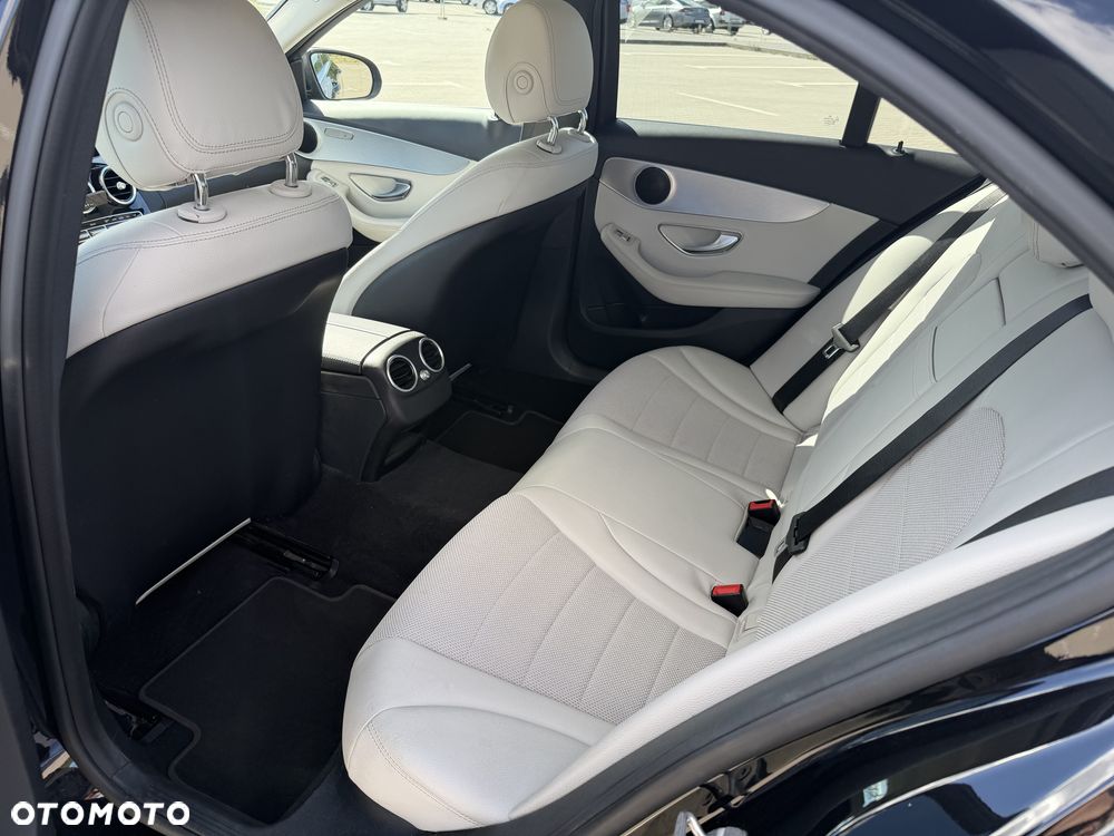 Mercedes-Benz Klasa C 200 (BlueTEC) d 7G-TRONIC Avantgarde - 17