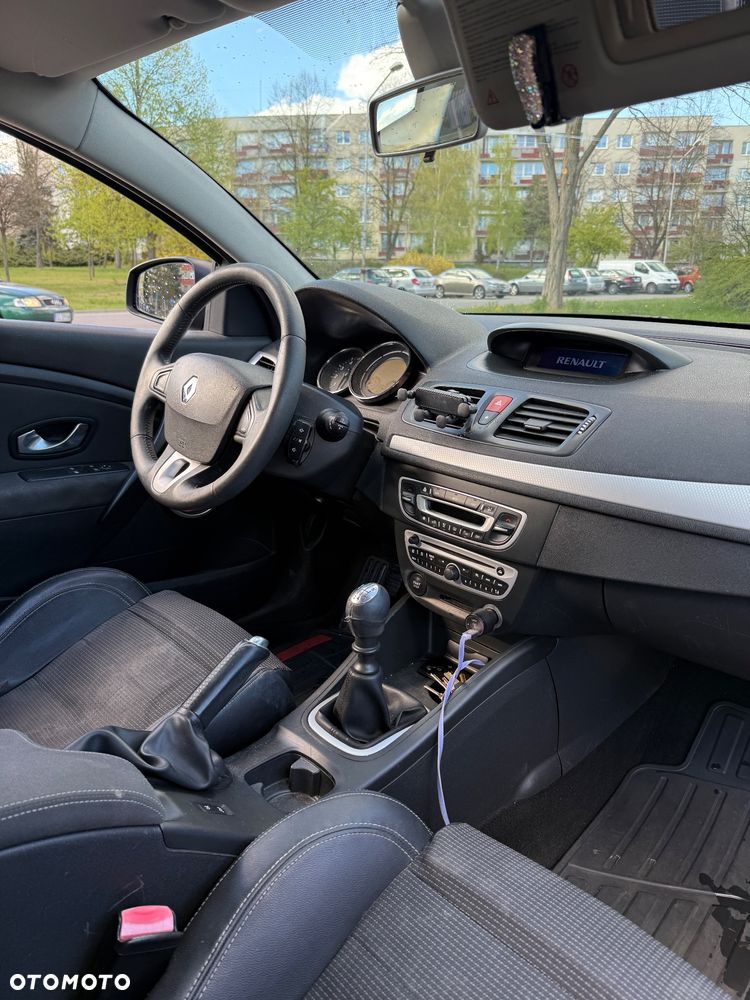 Renault Megane 1.5 dCi Dynamique - 8