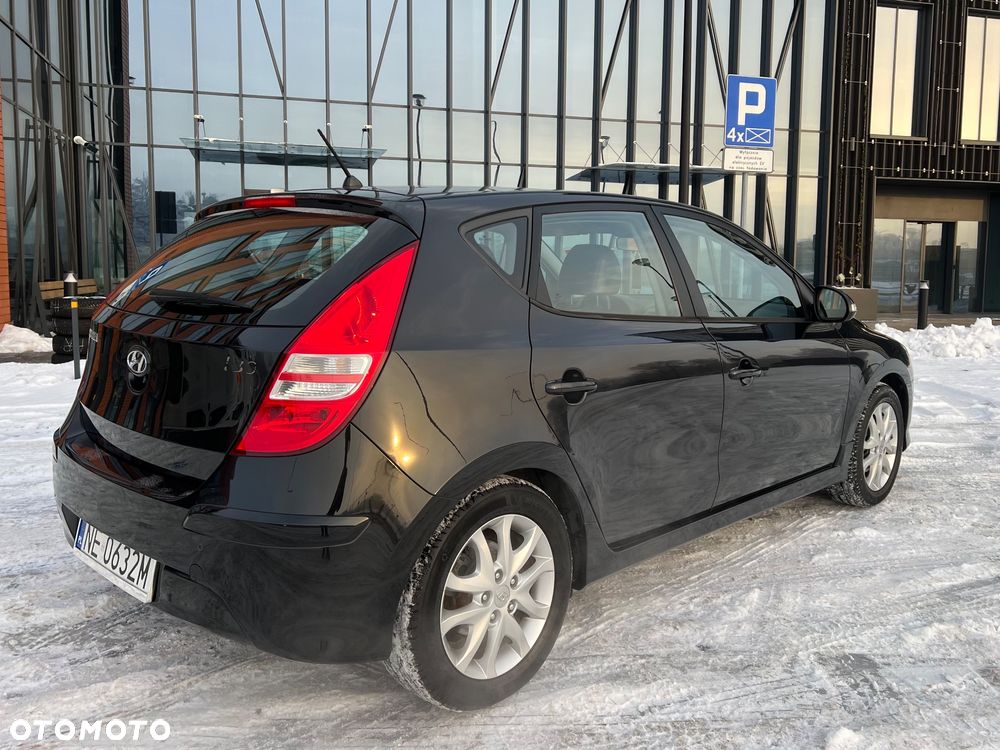 Hyundai i30 1.4 Edition Plus - 11