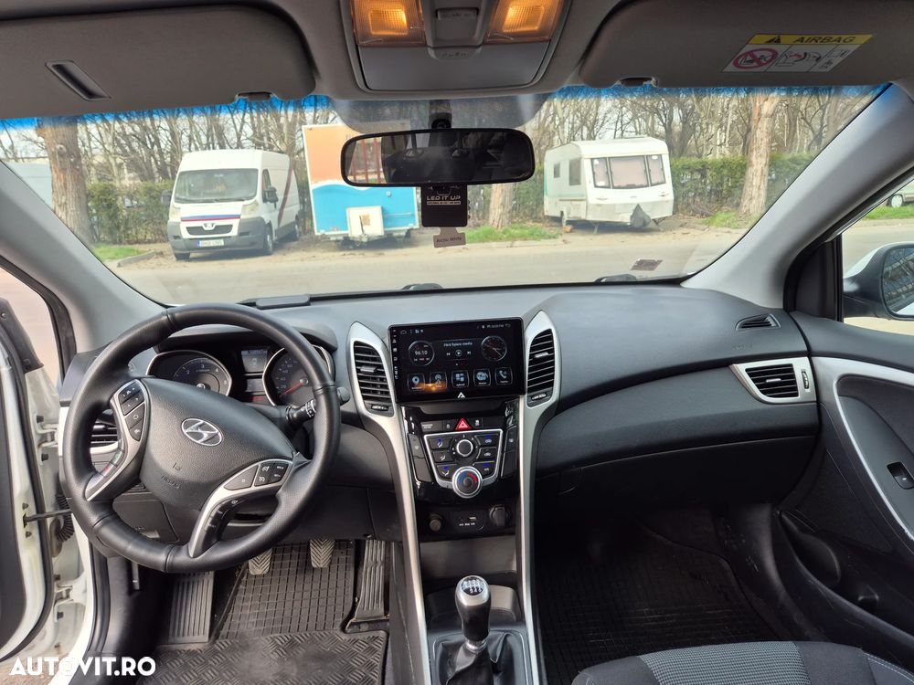 Hyundai i30 1.4 CRDi DPF 5DR Comfort - 7