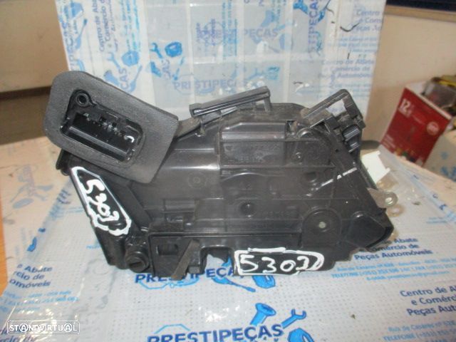Fecho 6R4839015 VW POLO 5 6R FASE 1 2012 1.6TDI 90CV 5P CINZA ESCURO TESQ 7 PINOS VW POLO 5 6R 2012 1.2TDI 75CV 5P CINZA TE - 2