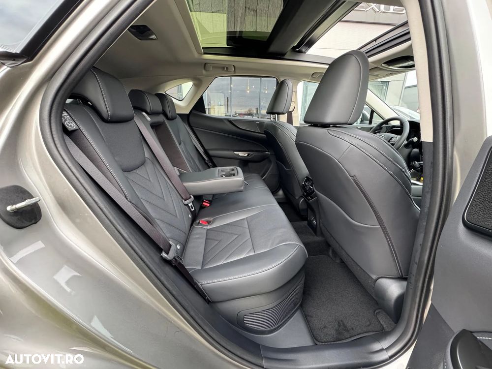 Lexus Seria NX 350h AWD CVT HEV Luxury - 25