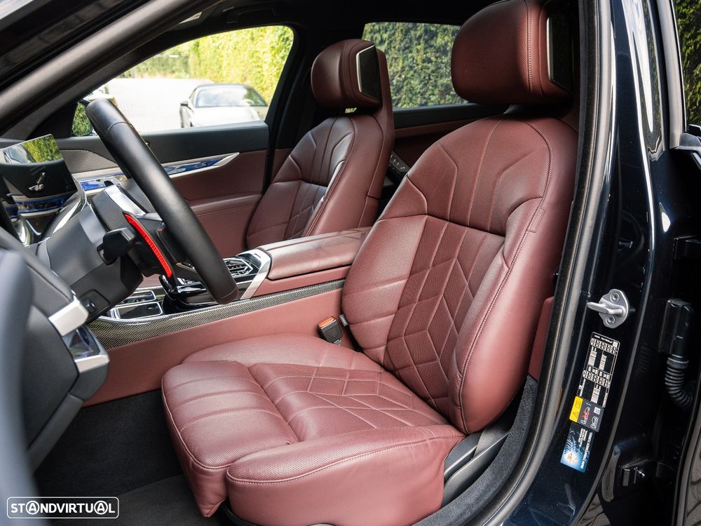 BMW 760 M760e xDrive - 25