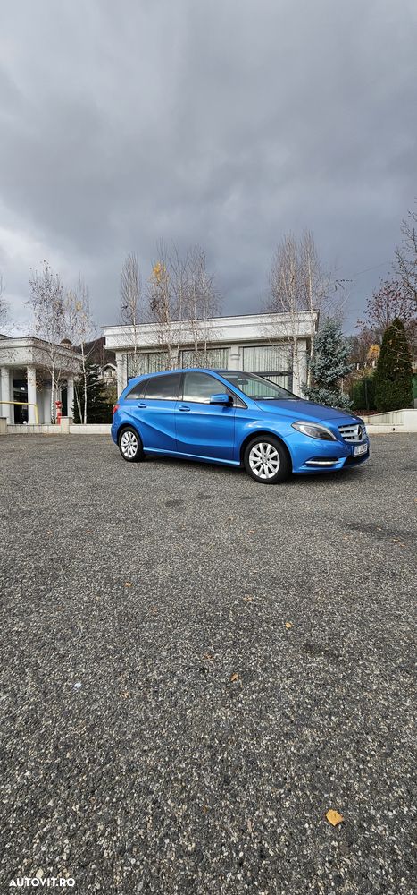Mercedes-Benz B - 3