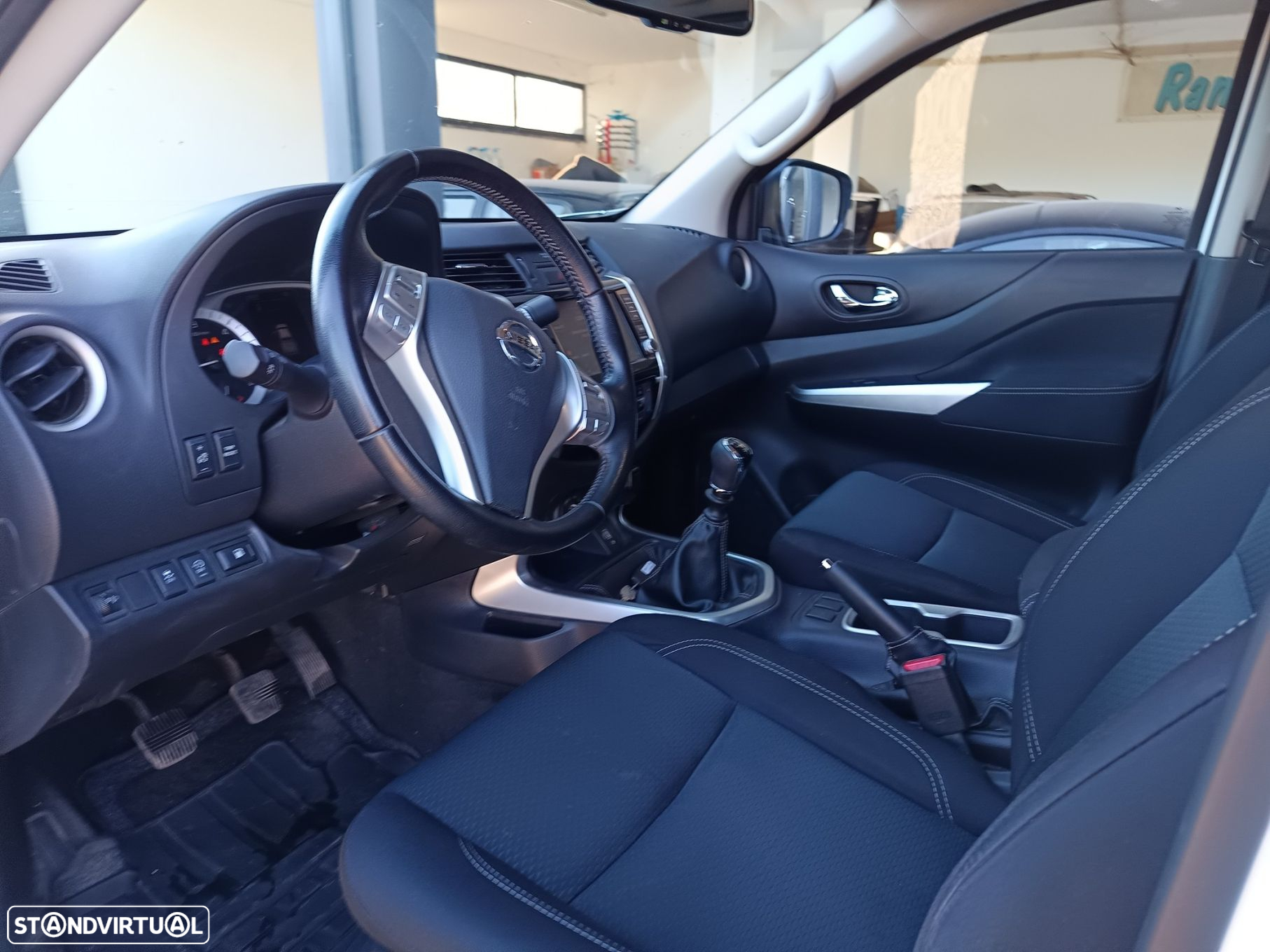 Nissan Navara 2.3 dCi CD 4WD N-Connecta Nav - 15