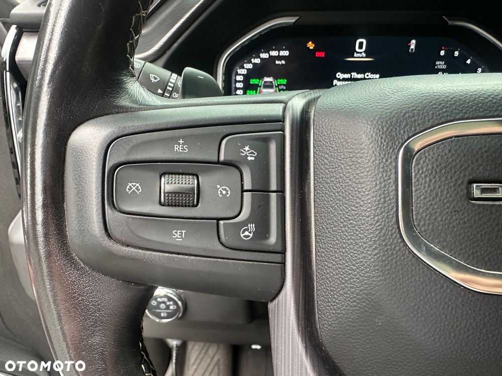 GMC Sierra - 21