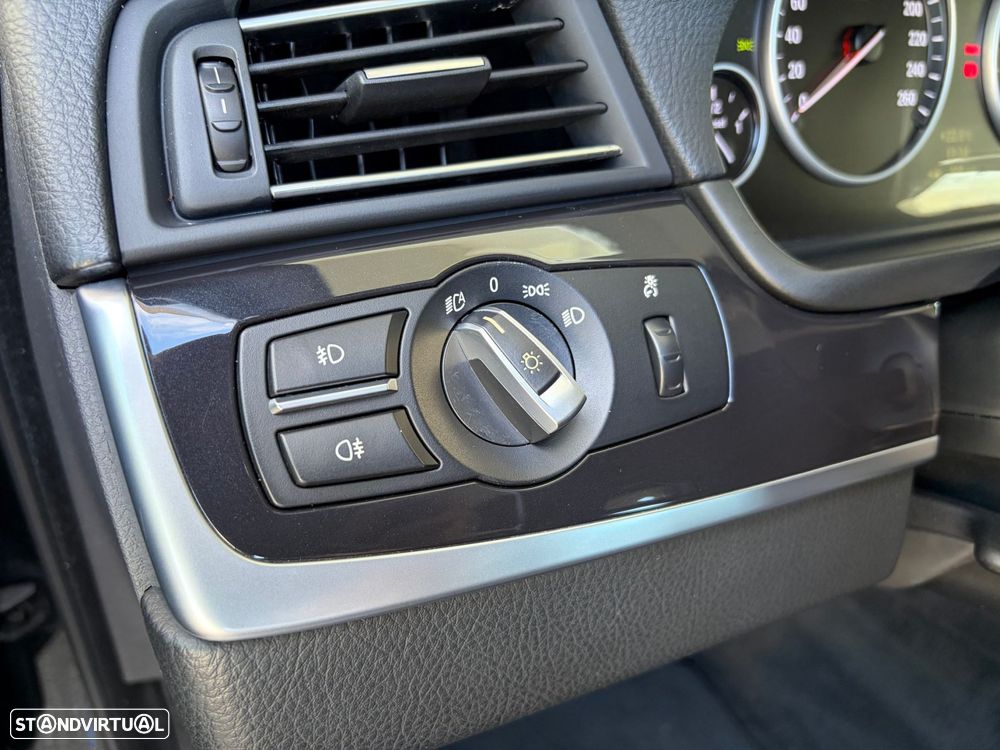 BMW 520 d Line Luxury - 14