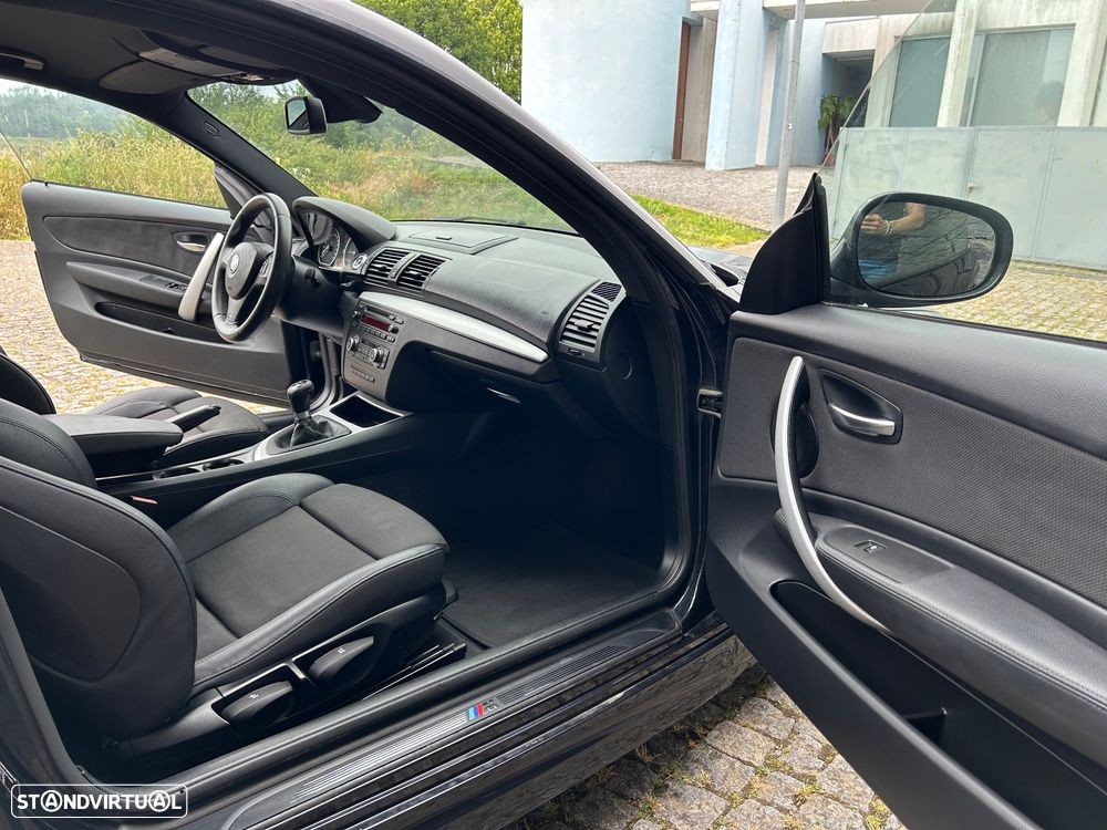 BMW 120 d Limited Edition Lifestyle c/ M Sport Pack - 14