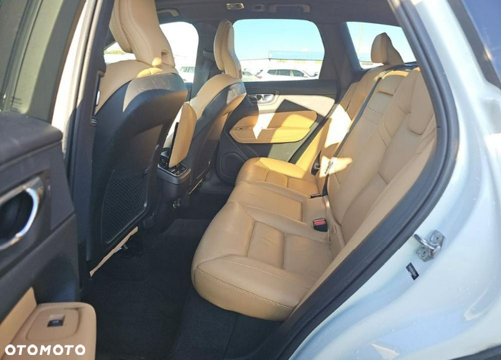 Volvo XC 60 T5 AWD Inscription - 10