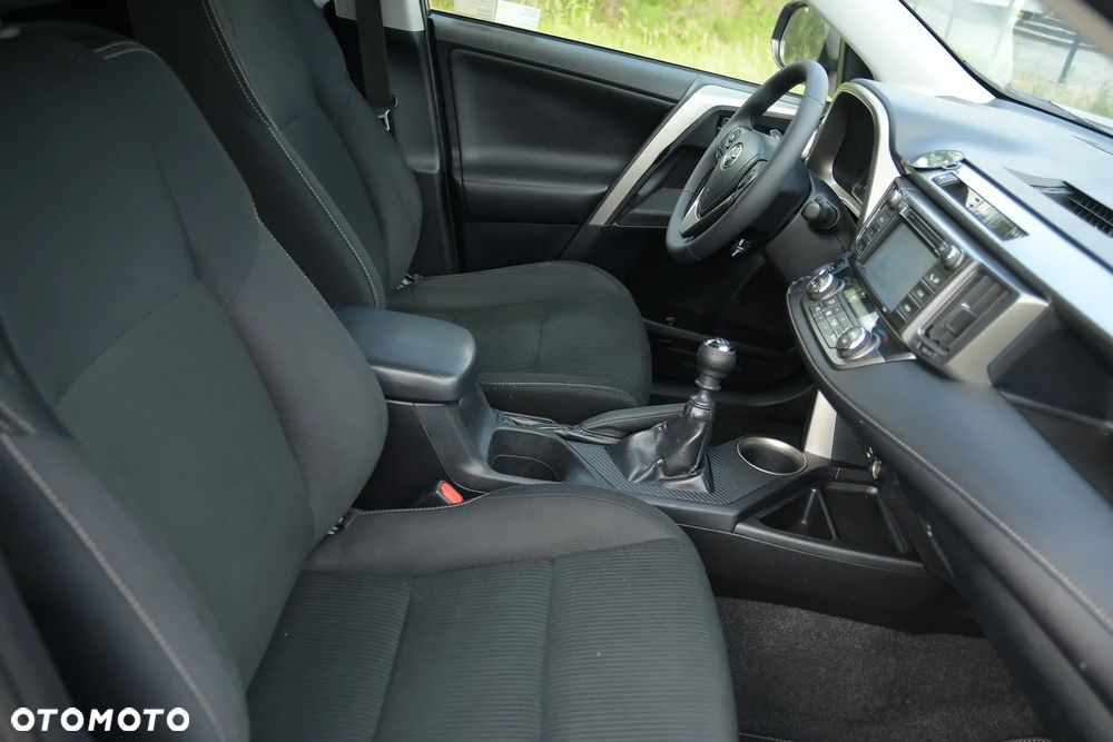Toyota RAV4 - 18