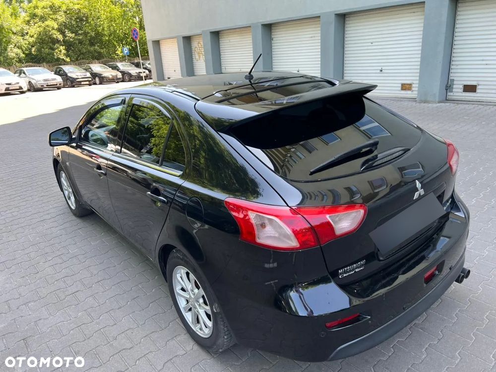 Mitsubishi Lancer - 16