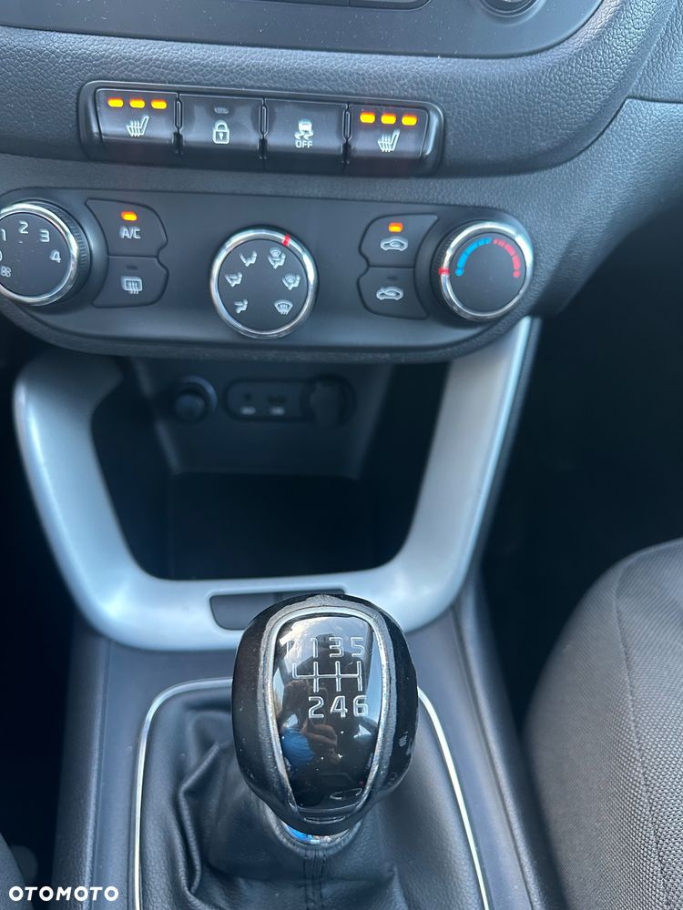 Kia Ceed 1.6 GDI Dream-Team Edition - 13